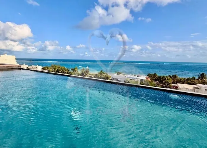 Aparthotel Private Suite, Walk To The Beach, Oceanview Rooftop Pool, Wifi Starlink