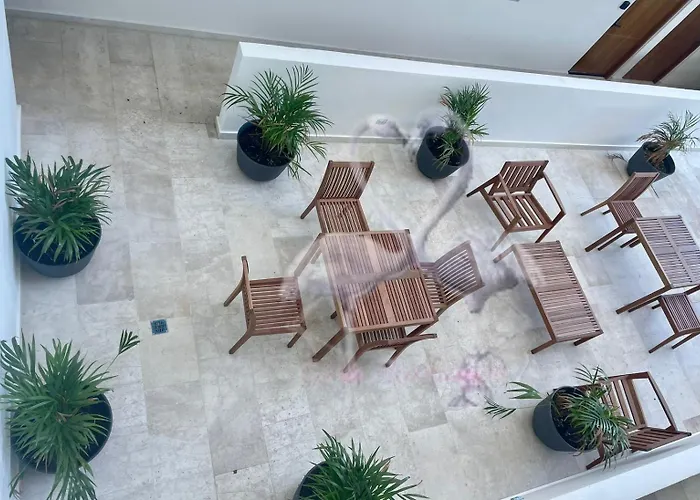 Private Suite, Walk To The Beach, Oceanview Rooftop Pool, Wifi Starlink Aparthotel 3*